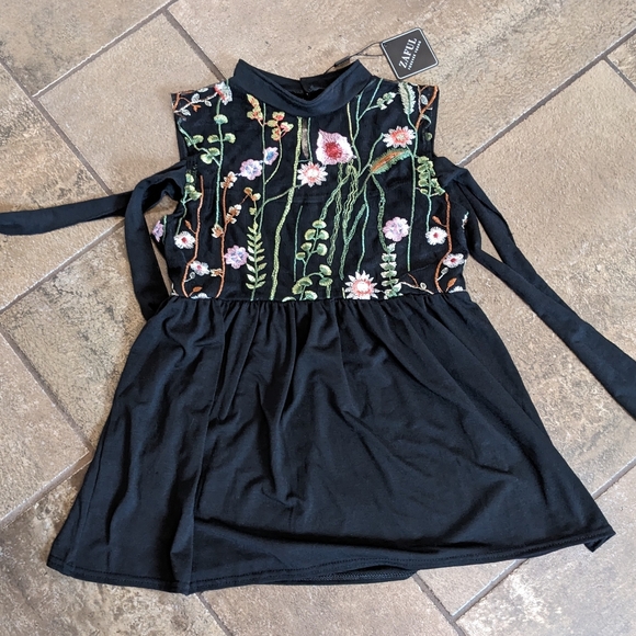 Zaful Mesh Embroidered Sleeveless Top Size XL Floral and Black - Picture 7 of 12